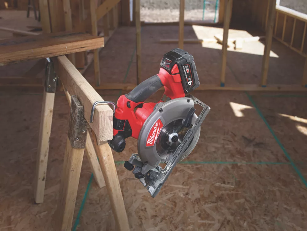 Milwaukee M18 FUEL Circular Saw Cordless