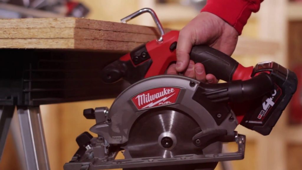 Milwaukee M18 FUEL Circular Saw 165mm CCS55-0 18V Review
