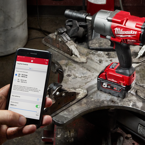 Milwaukee M18 Impact Wrench 1/2" Full Guide